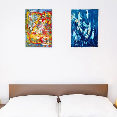 Turisticka Pri Spojenom Skolskom Internate Werferova 10