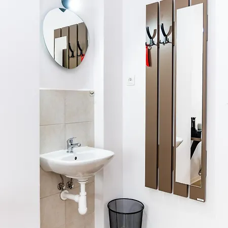 Turisticka Pri Spojenom Skolskom Internate Werferova 10 Pensionat *