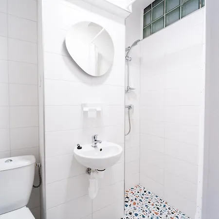 Turistická Ubytovňa Pri Spojenom školskom Internáte Werferova 10 * Košice