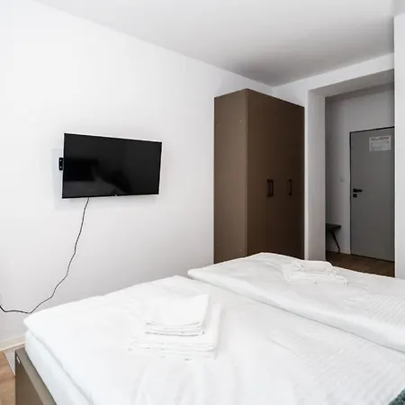 Turisticka Pri Spojenom Skolskom Internate Werferova 10 * Košice