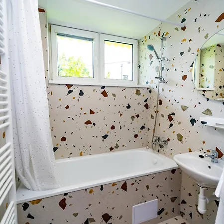 Turisticka Pri Spojenom Skolskom Internate Werferova 10 بيت ضيافة *