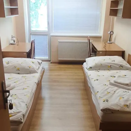 Turisticka Pri Spojenom Skolskom Internate Werferova 10 *